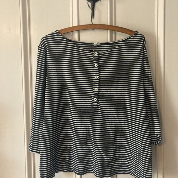 Kate Qui button henley | little black stripe | organic cotton skinny rib - Picture 4 of 4